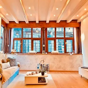 Apartment Magnifique De Charme Au Coeur Historique De, Dinan